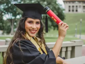 Qual o valor de um diploma superior original? Descubra os custos reais e os fatores que influenciam o preço 30 pexels dudumatik 2495239 1